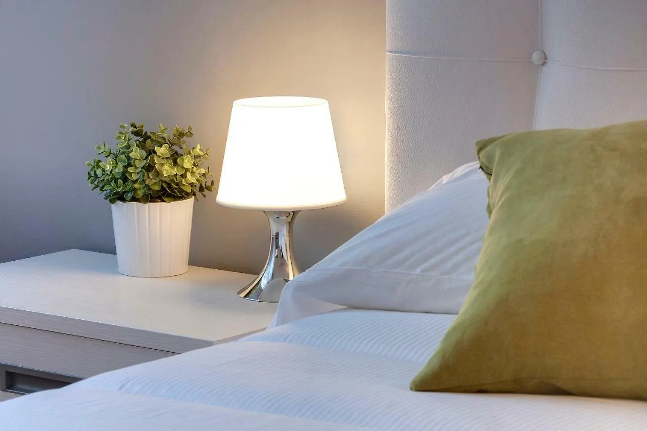 Mamo Florence - Lungarno Apartment